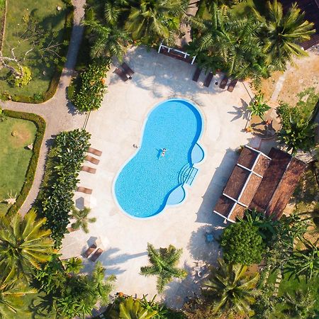 Santi Resort & Spa Λουάνγκ Πραμπάνγκ Εξωτερικό φωτογραφία