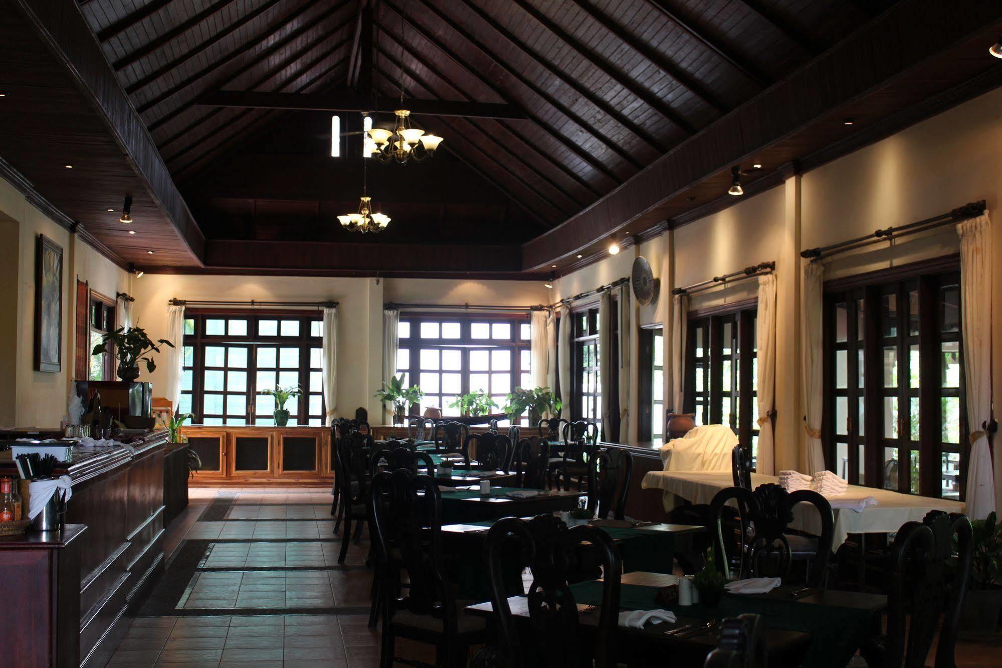 Santi Resort & Spa Λουάνγκ Πραμπάνγκ Εξωτερικό φωτογραφία