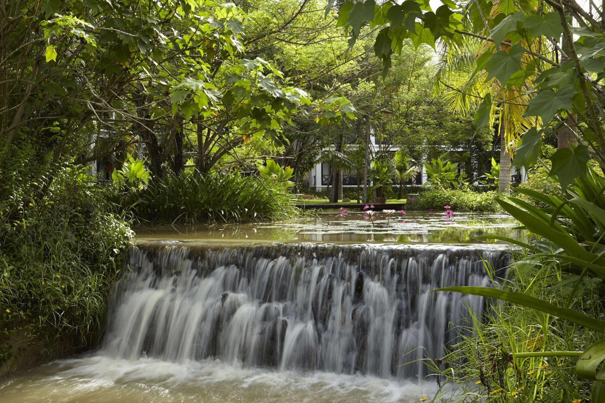 Santi Resort & Spa Λουάνγκ Πραμπάνγκ Εξωτερικό φωτογραφία
